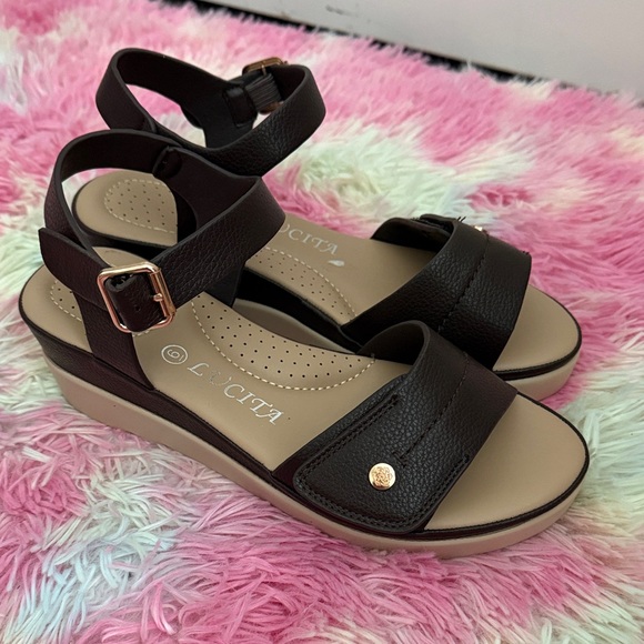 Lucita Shoes - Brown and beige Wedge Sandals. NWOT!